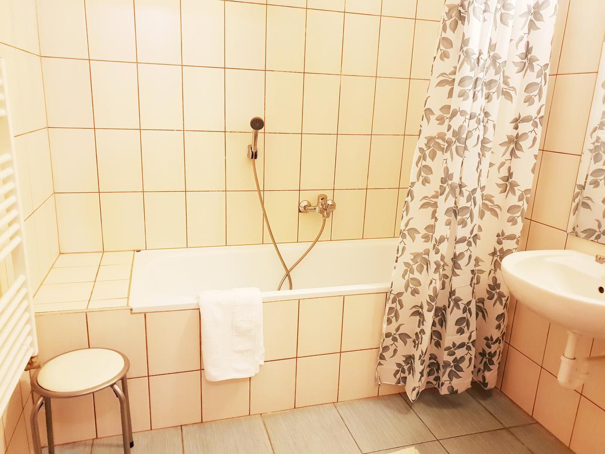 Vagabond Apartman Mişcolţ Exterior foto